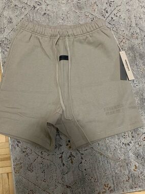 Essentials Men’s Drawstring Shorts in Taupe